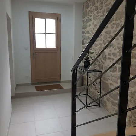 Maison Stellas Appartement *